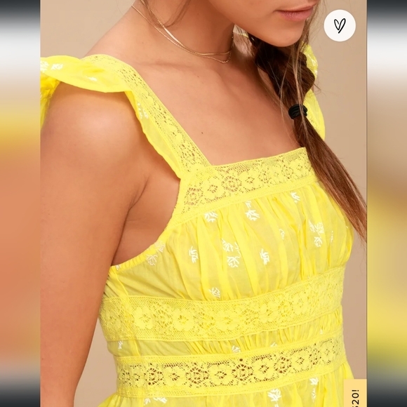 Free People Tops - FREE PEOPLE Beautiful Fleurs Embroidered Lace Top - XS